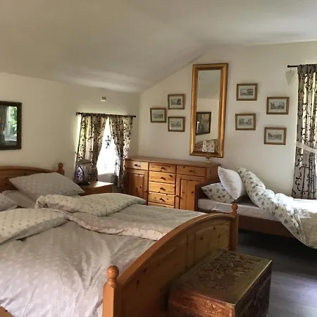 Iris Vedal אתר קמפינג Nauste