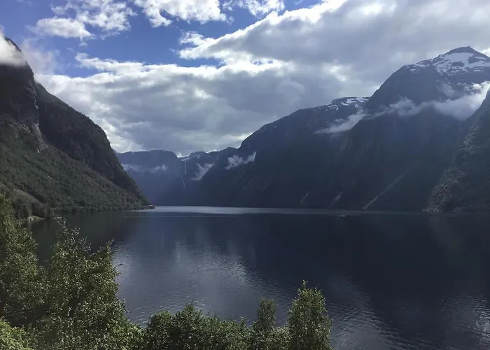 Camping Iris Vedal Nauste